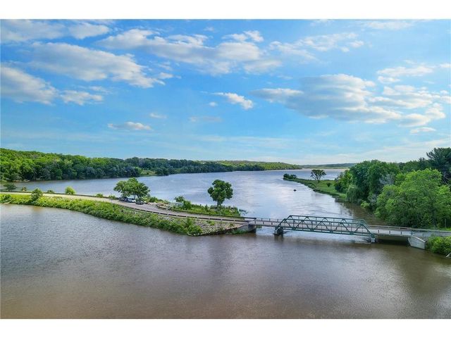 10583 Mississippi Dunes Trail S, Cottage Grove, MN 55016