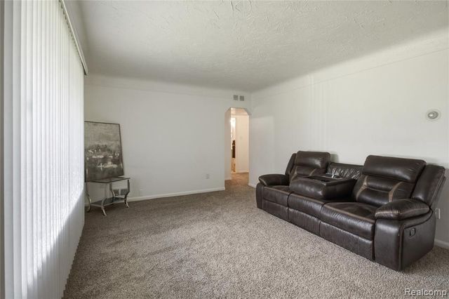 28611 Parkwood Street, Inkster, MI 48141