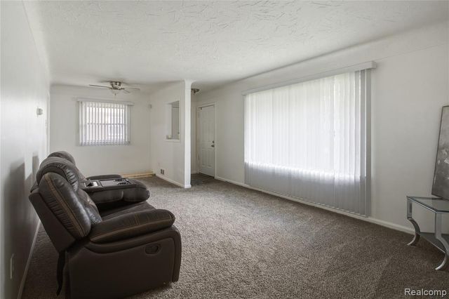 28611 Parkwood Street, Inkster, MI 48141
