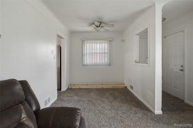 28611 Parkwood Street, Inkster, MI 48141