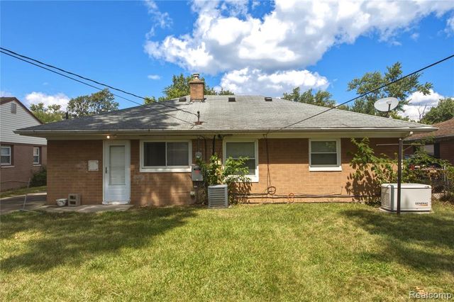 28611 Parkwood Street, Inkster, MI 48141