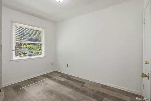 28611 Parkwood Street, Inkster, MI 48141