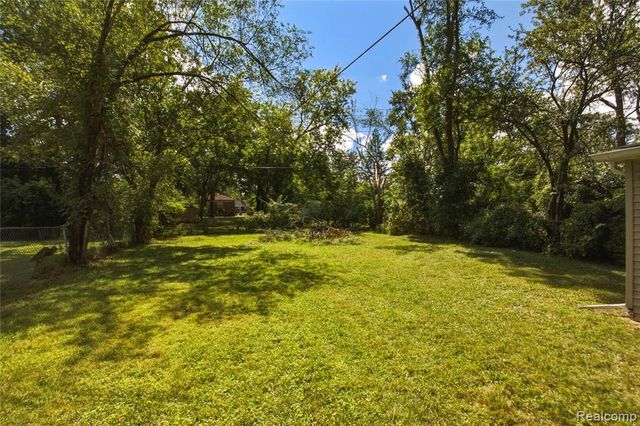 28611 Parkwood Street, Inkster, MI 48141