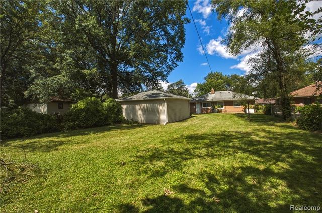 28611 Parkwood Street, Inkster, MI 48141