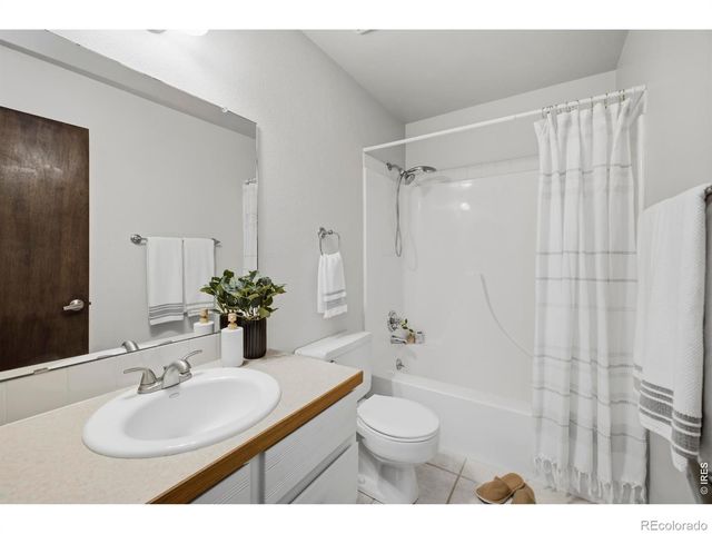 1913 Waters Edge Street B, Fort Collins, CO 80526