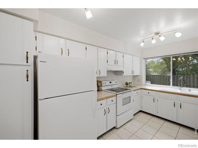 1913 Waters Edge Street B, Fort Collins, CO 80526