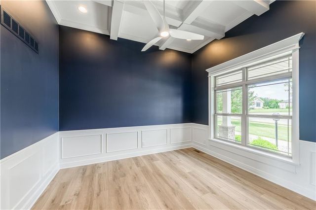 4215 Greystone Drive, St Joseph, MO 64505