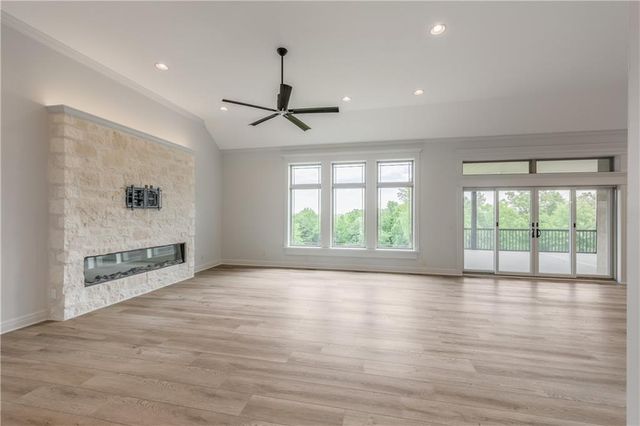 4215 Greystone Drive, St Joseph, MO 64505