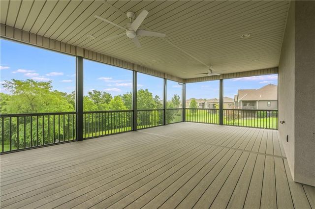 4215 Greystone Drive, St Joseph, MO 64505