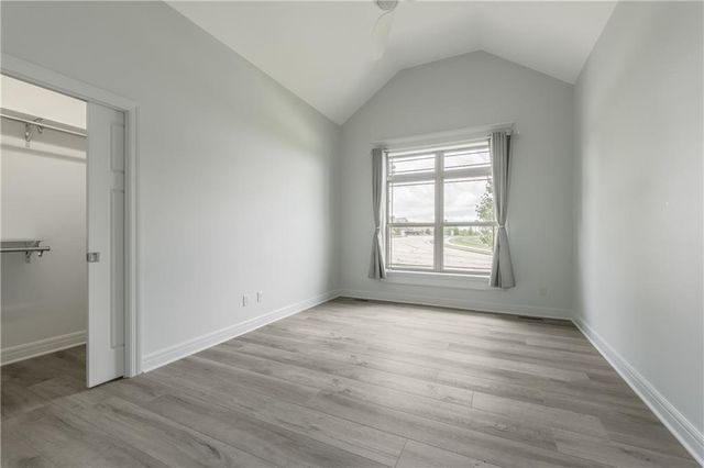 4215 Greystone Drive, St Joseph, MO 64505