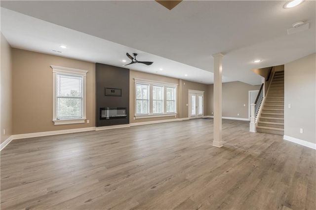 4215 Greystone Drive, St Joseph, MO 64505