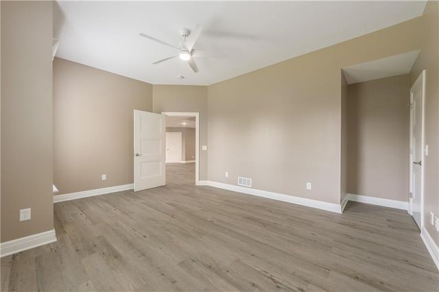 4215 Greystone Drive, St Joseph, MO 64505