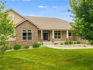 4215 Greystone Drive, St Joseph, MO 64505
