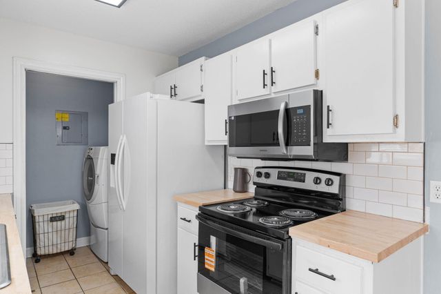 2517 Sunset Drive, Crestview, FL 32536