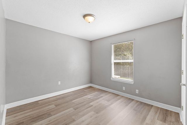 2517 Sunset Drive, Crestview, FL 32536