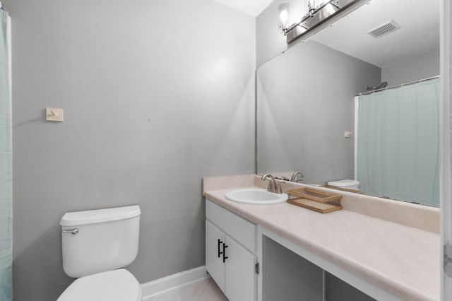 2517 Sunset Drive, Crestview, FL 32536