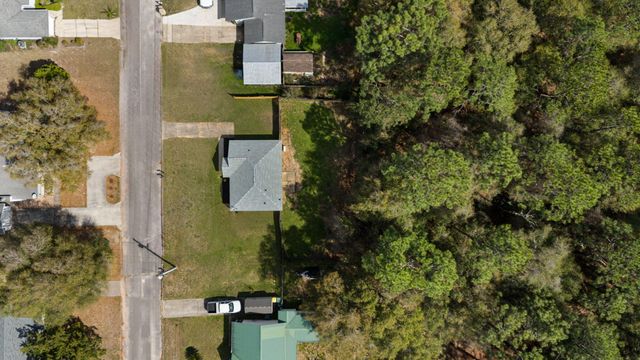 2517 Sunset Drive, Crestview, FL 32536
