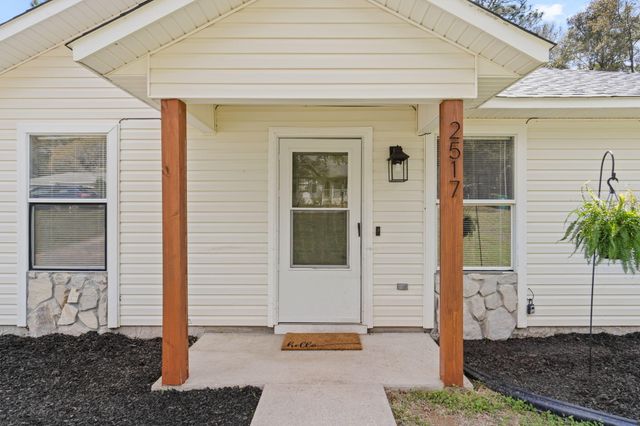 2517 Sunset Drive, Crestview, FL 32536