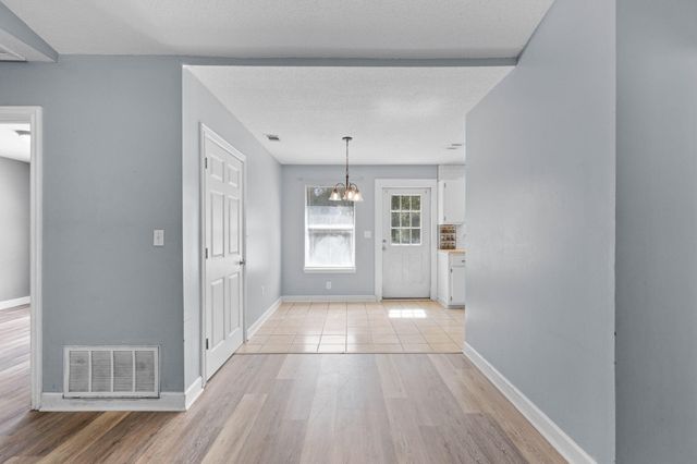 2517 Sunset Drive, Crestview, FL 32536