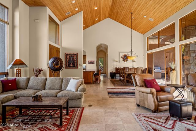 220 CRYSTAL SKY Drive, Sedona, AZ 86351