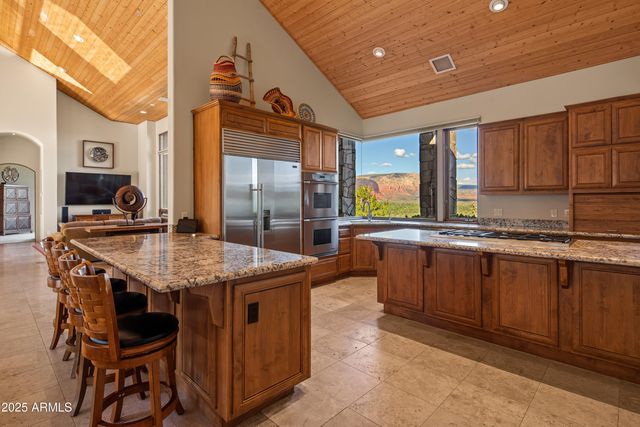 220 CRYSTAL SKY Drive, Sedona, AZ 86351