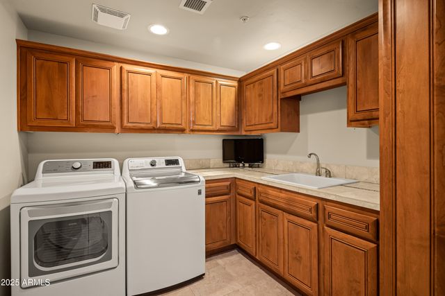 220 CRYSTAL SKY Drive, Sedona, AZ 86351