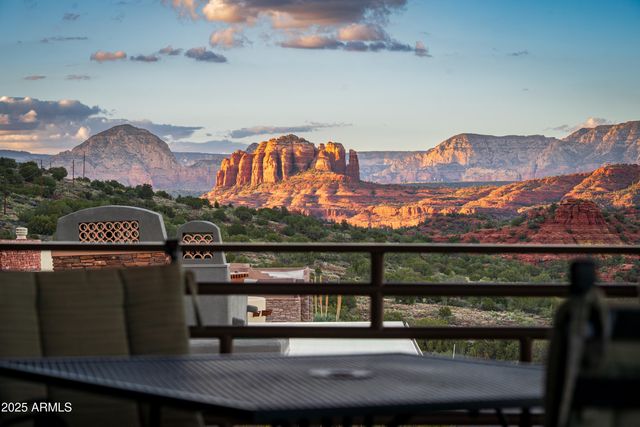 220 CRYSTAL SKY Drive, Sedona, AZ 86351