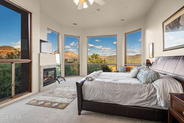 220 CRYSTAL SKY Drive, Sedona, AZ 86351