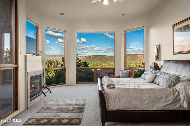 220 CRYSTAL SKY Drive, Sedona, AZ 86351