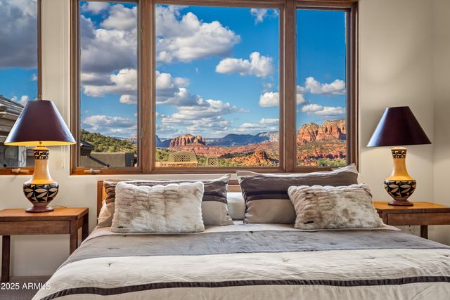 220 CRYSTAL SKY Drive, Sedona, AZ 86351