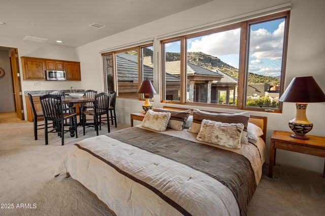 220 CRYSTAL SKY Drive, Sedona, AZ 86351