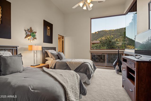 220 CRYSTAL SKY Drive, Sedona, AZ 86351