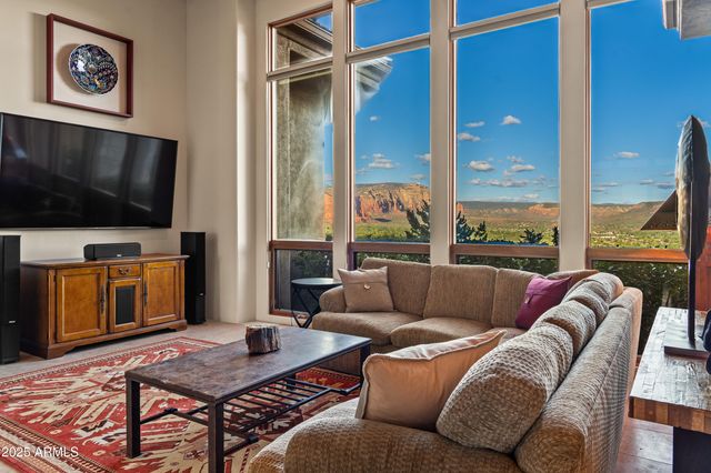 220 CRYSTAL SKY Drive, Sedona, AZ 86351