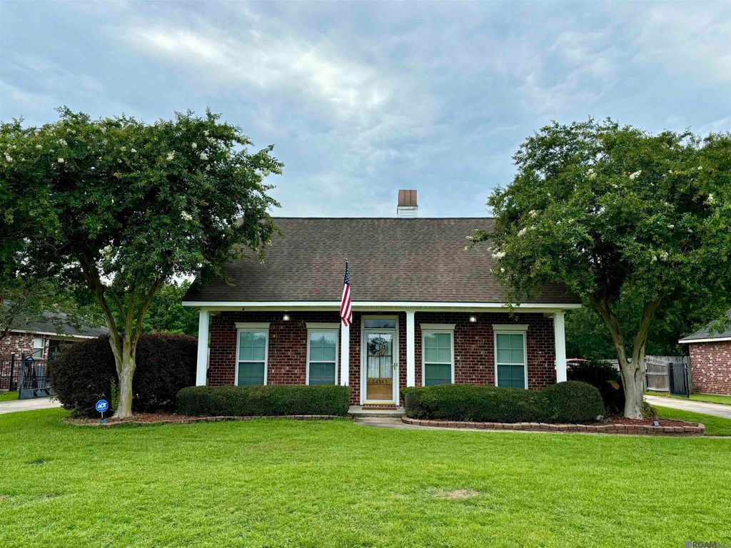 24585 Fair Weather Dr, Denham Springs, LA 70726