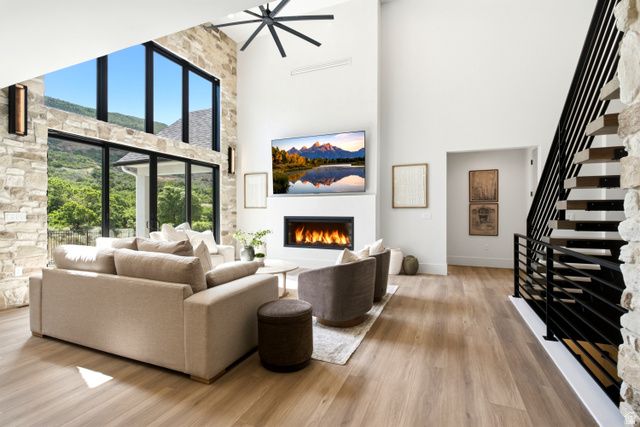 1056 N WIZARD HTS, Kaysville, UT 84037