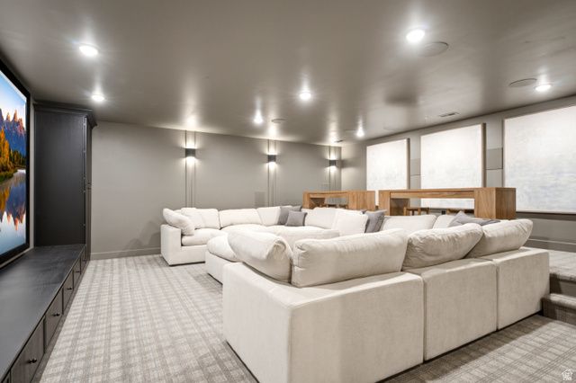 1056 N WIZARD HTS, Kaysville, UT 84037