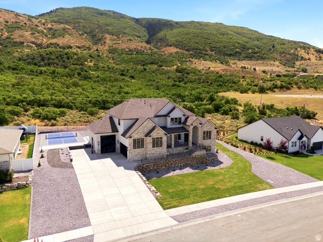 1056 N WIZARD HTS, Kaysville, UT 84037
