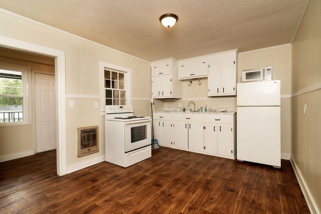 206 Edison St, W, Fayetteville, TN 37334