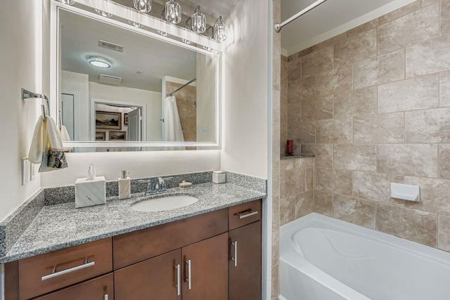 360 Nueces ST 1507, Austin, TX 78701