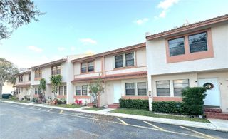 9120 NW 40th St 18, Coral Springs, FL 33065