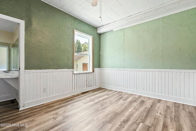 401 Pecan Lane, Lake Waccamaw, NC 28450