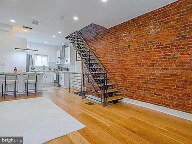 913 S YEWDALL ST, Philadelphia, PA 19143