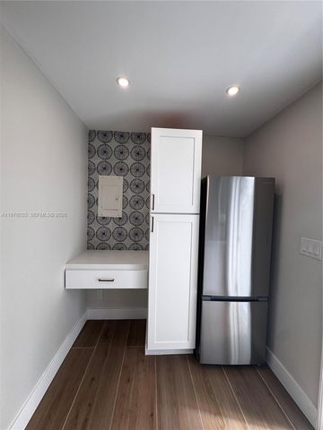 2855 Royal Palm Ave 6, Miami Beach, FL 33140