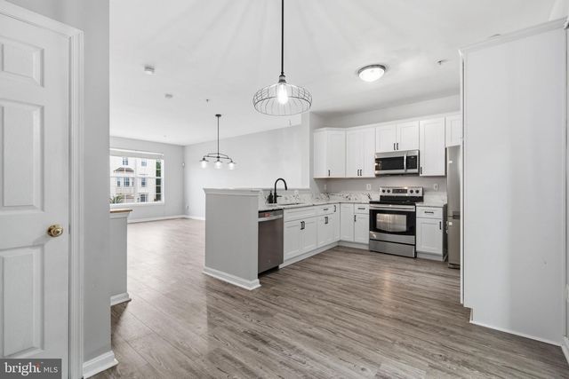 6821 SANCTUARY CT, Elkridge, MD 21075