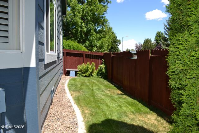 1848 Bougainvillea Drive, Minden, NV 89423