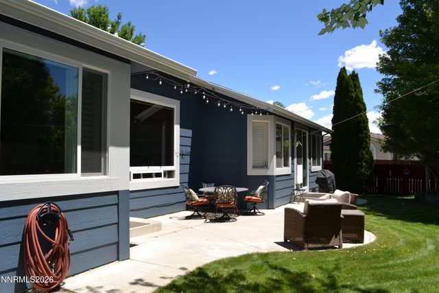 1848 Bougainvillea Drive, Minden, NV 89423