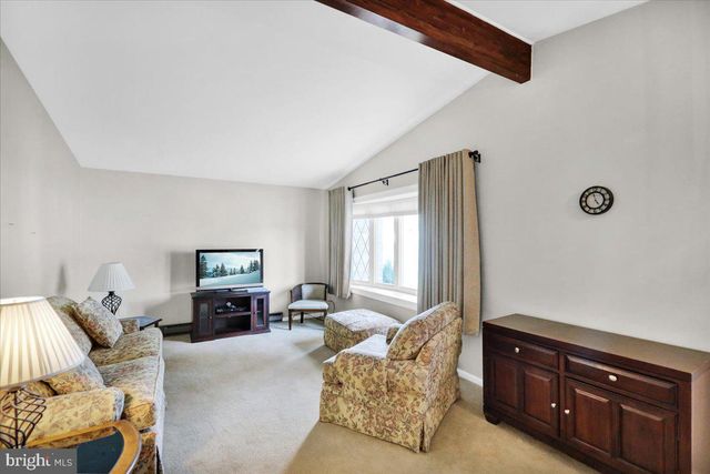 112 BROWN ST, Reading, PA 19606