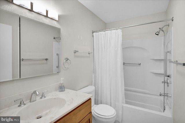 112 BROWN ST, Reading, PA 19606
