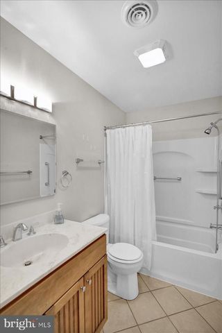 112 BROWN ST, Reading, PA 19606