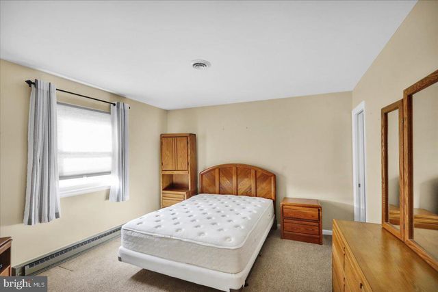 112 BROWN ST, Reading, PA 19606
